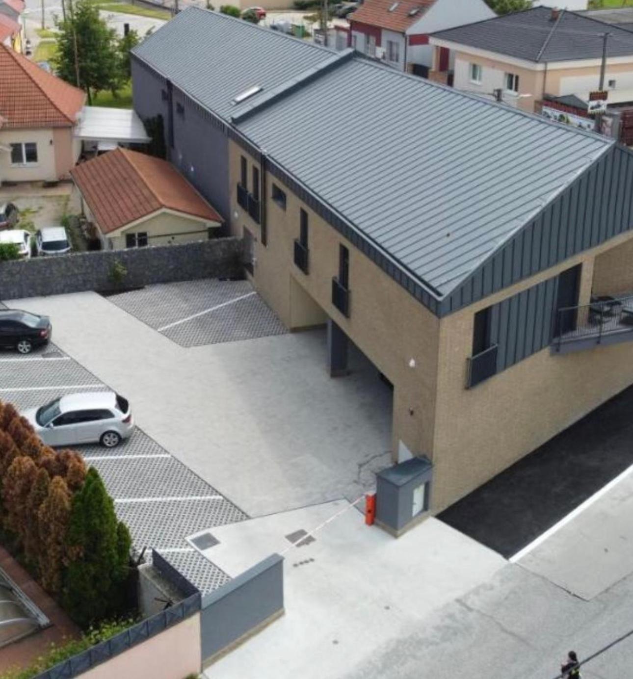 Apartments Sered Sered' Εξωτερικό φωτογραφία