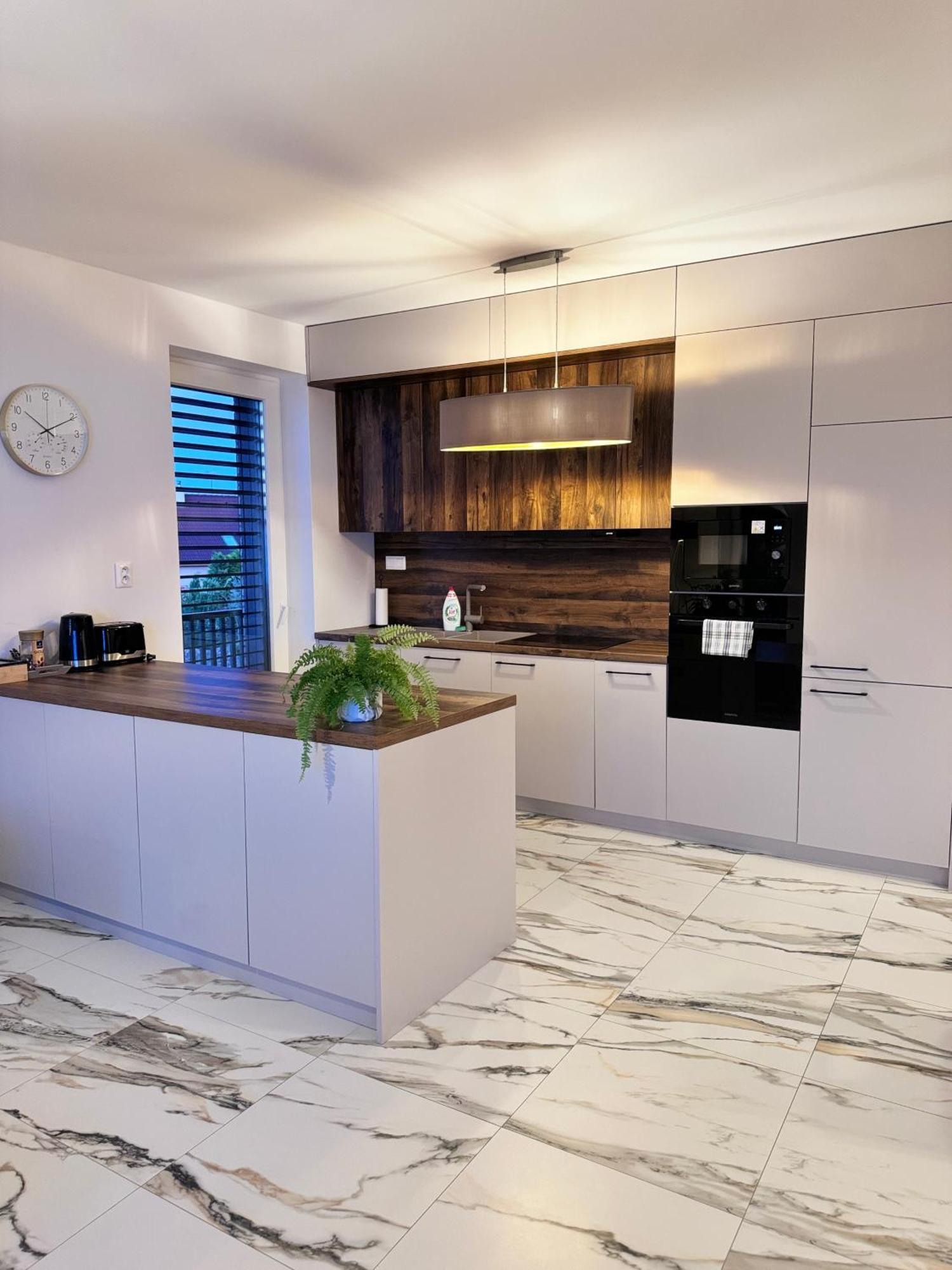 Apartments Sered Sered' Εξωτερικό φωτογραφία